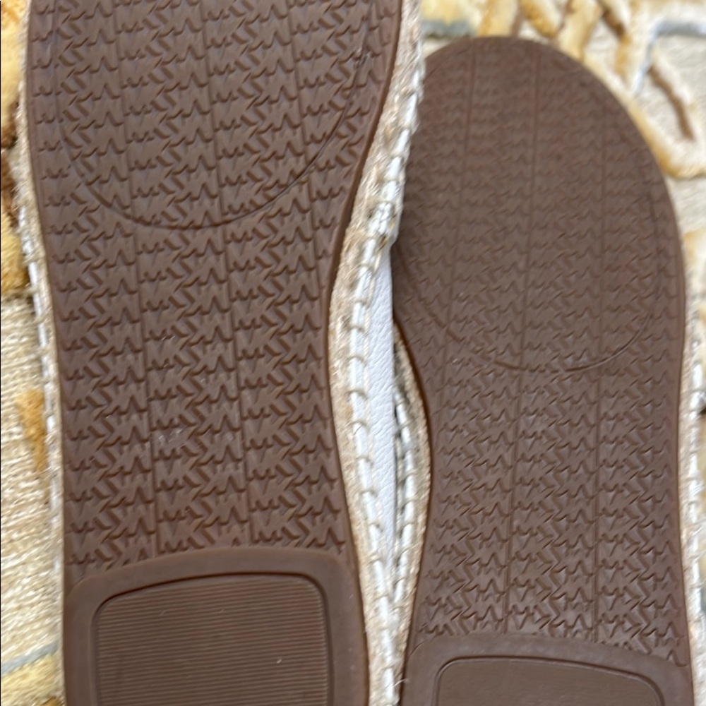 Michael Kors White Kendrick Espadrille Flats NWOT - Picture 9 of 13